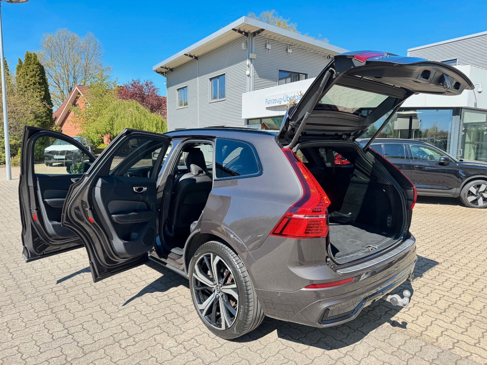 Volvo XC60 T8 AWD ULTIMATE DARK-AHK-Luft-Pano-Sthg-21"