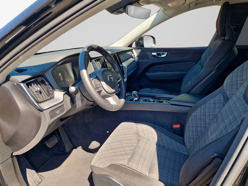 Volvo XC60 B5 B AWD Core