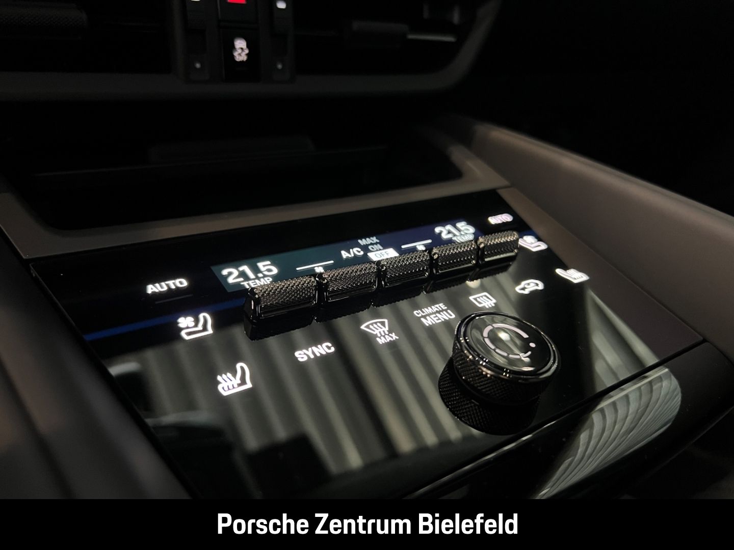 Porsche Macan Turbo HA-Lenkung Head-Up Sitzbelüftung
