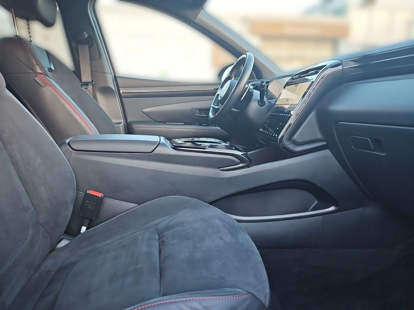 Hyundai TUCSON 1.6 T-GDI PHEV N-Line DACHLACKIERUNG/ECS