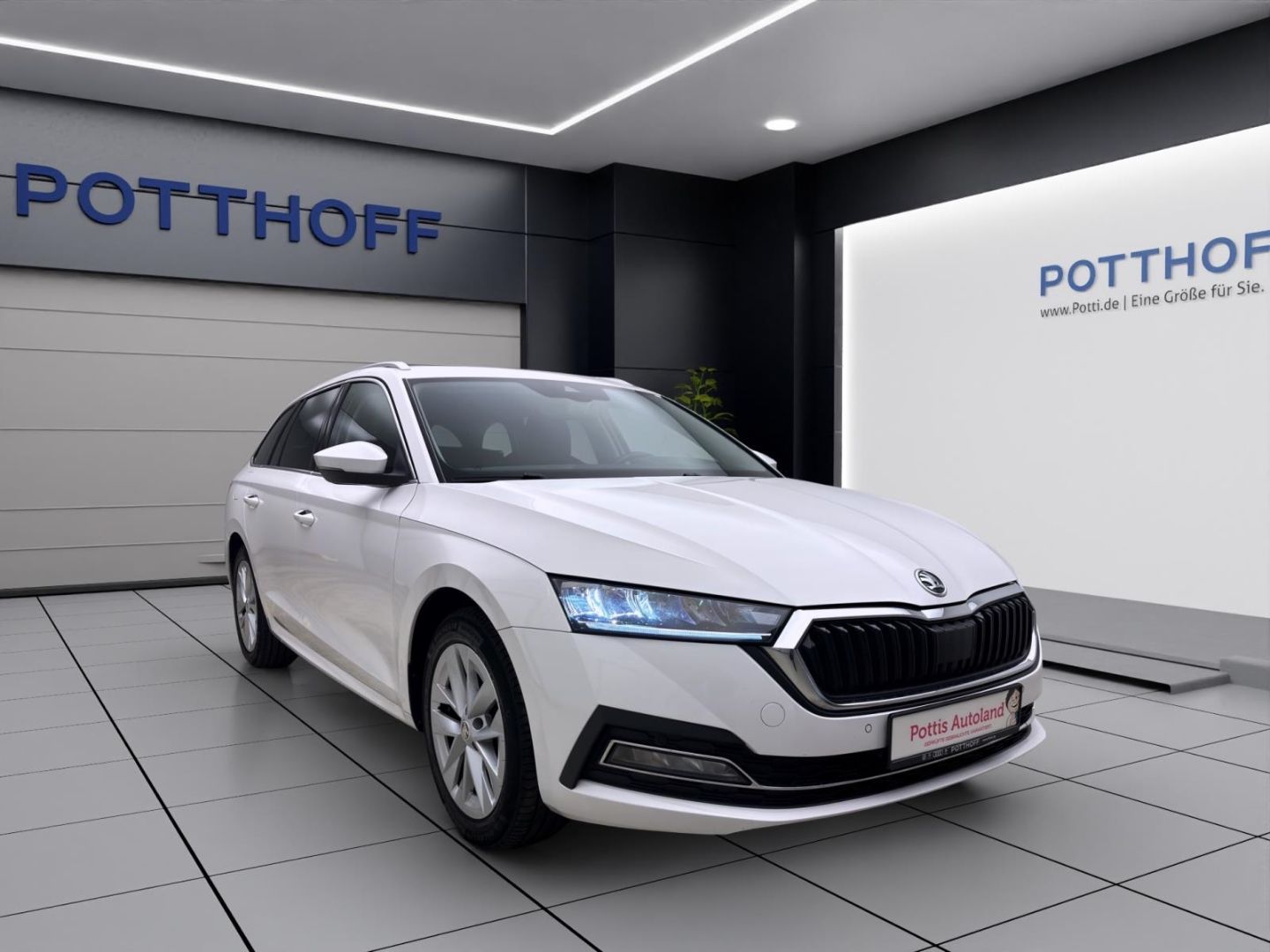 Skoda Octavia Combi 2.0 TDI DSG STYLE - Samsaru's Car Outlet