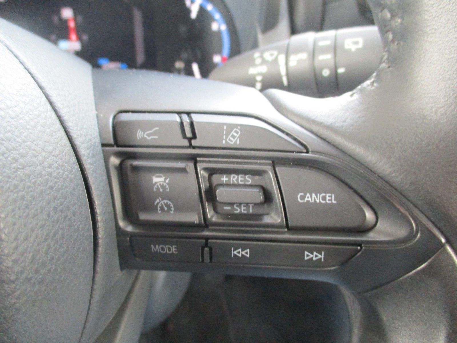 Toyota Yaris Cross Hybrid Team D, Navi, Kamera, SHZ, TW