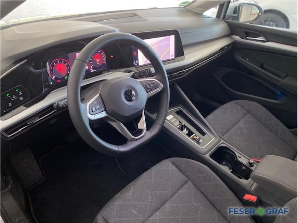 Volkswagen Golf VIII Variant Life - Samsaru's Car Outlet
