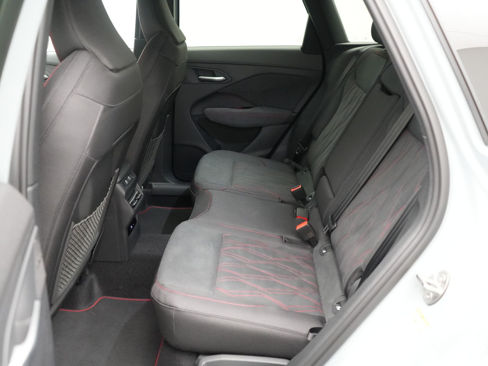 Audi Q3 S tronic S line SONOS AHK NAV PANO MATRIX HUD