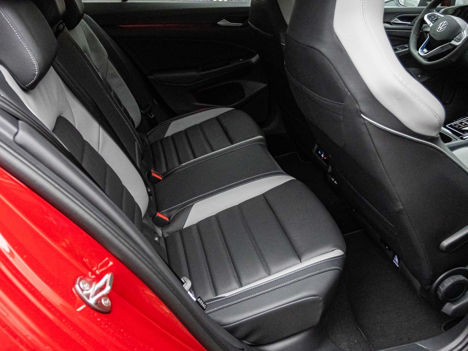 Volkswagen Golf VIII GTE 1.5 TSI DSG eHybrid, Panoramadach,