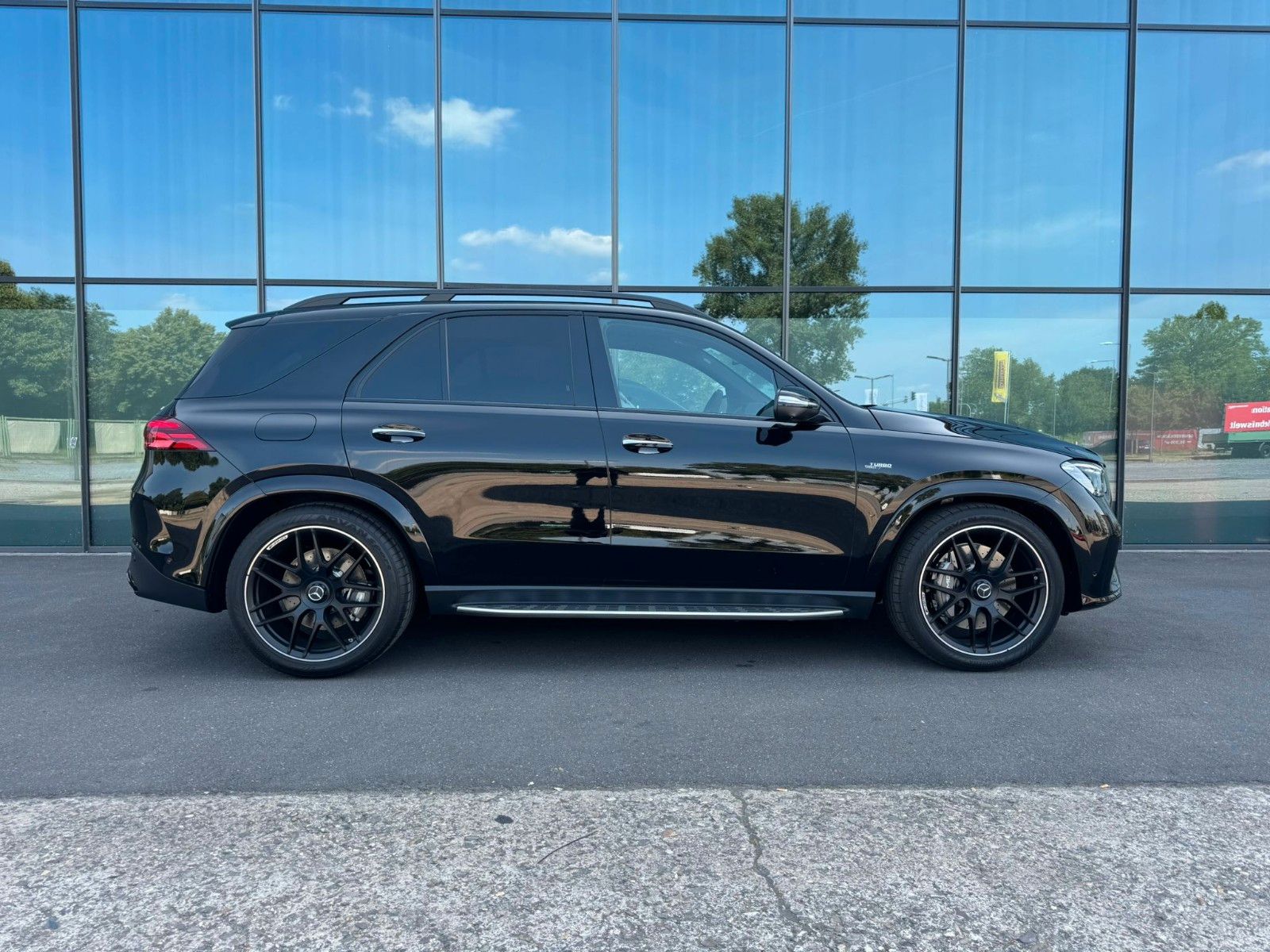 Mercedes-Benz GLE 53 4MATIC+ PANO BURMESTER HEAD UP 360 MY.25