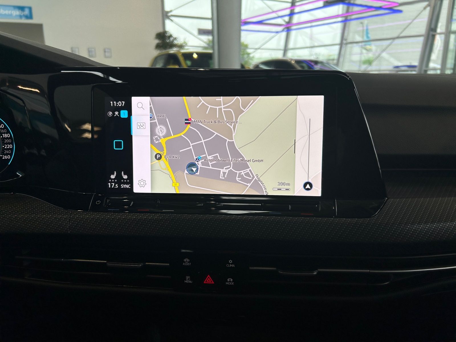 Volkswagen Golf Variant R-Line 2.0 l TSI DSG Rückfahrk Navi