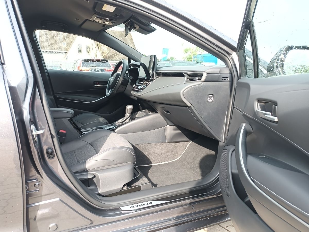 Toyota Corolla 1.8 Hybrid TS Team D*CARPLAY+KLIMA+LED+D