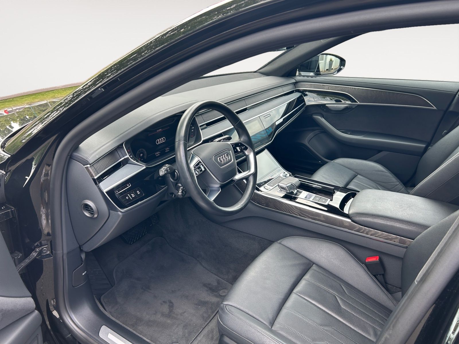 Audi A8 50 TDI quattro S-Line - Samsaru's Car Outlet