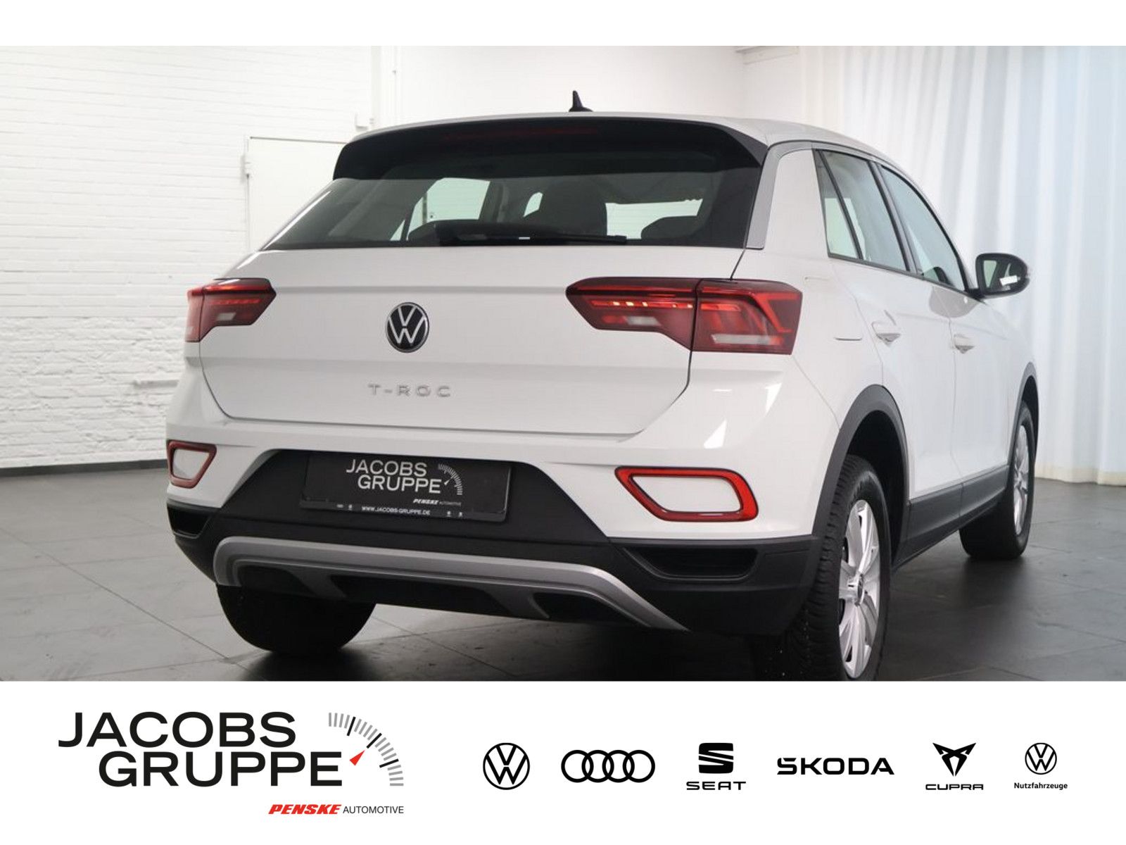Volkswagen T-Roc 1.0 TSI - Samsaru's Car Outlet