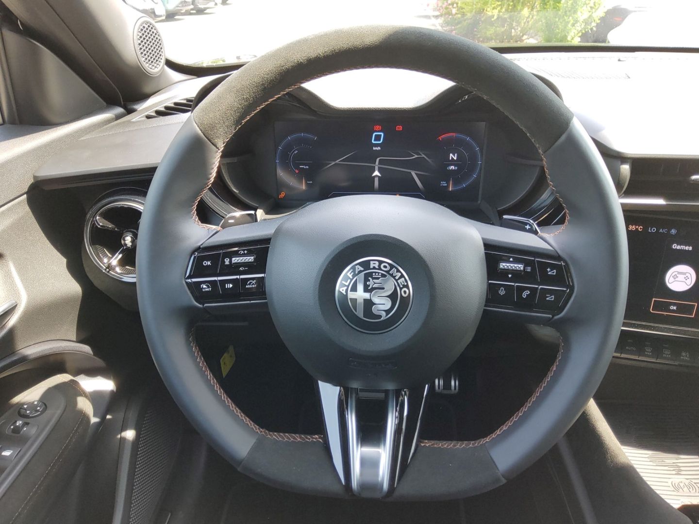 Alfa Romeo Junior Intensa Sondermodell, SHZ, Navi, 360°, 1,