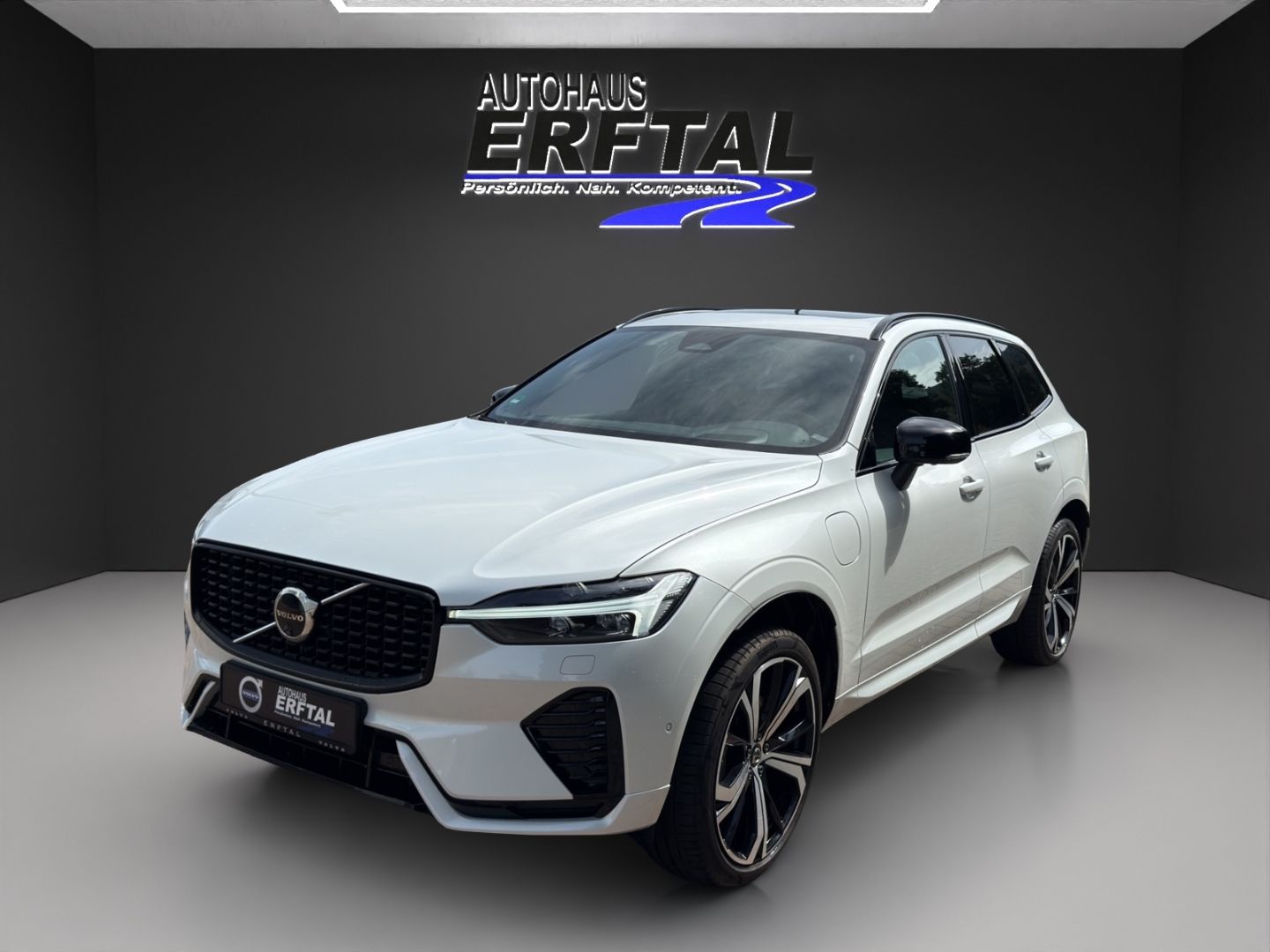 Volvo XC60 T8 AWD Ultimate Dark Recharge Plug-In Hybri
