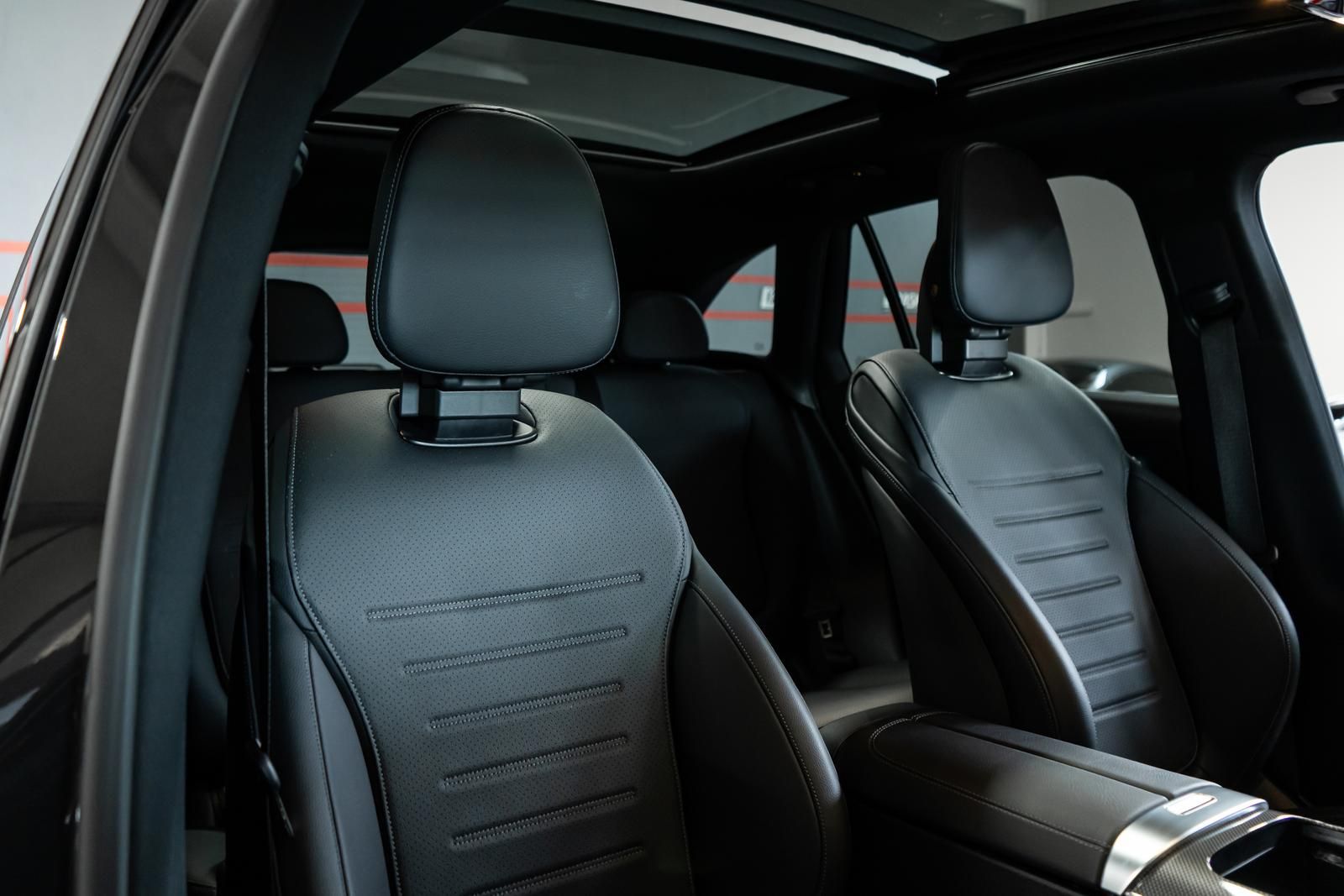 Mercedes-Benz GLC 300d 4M Edition AMG Line AHK SHZ PANO SOUND