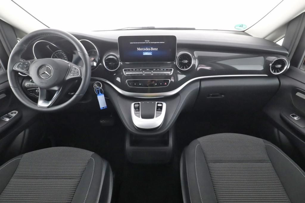 Mercedes-Benz V 220 EDITION - Samsaru's Car Outlet