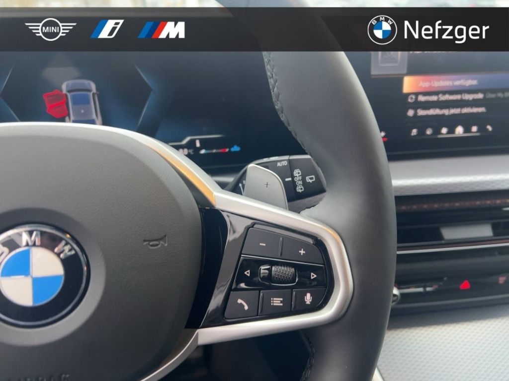 BMW 330 d xDrive Touring M Sport Park-Assistent HiFi