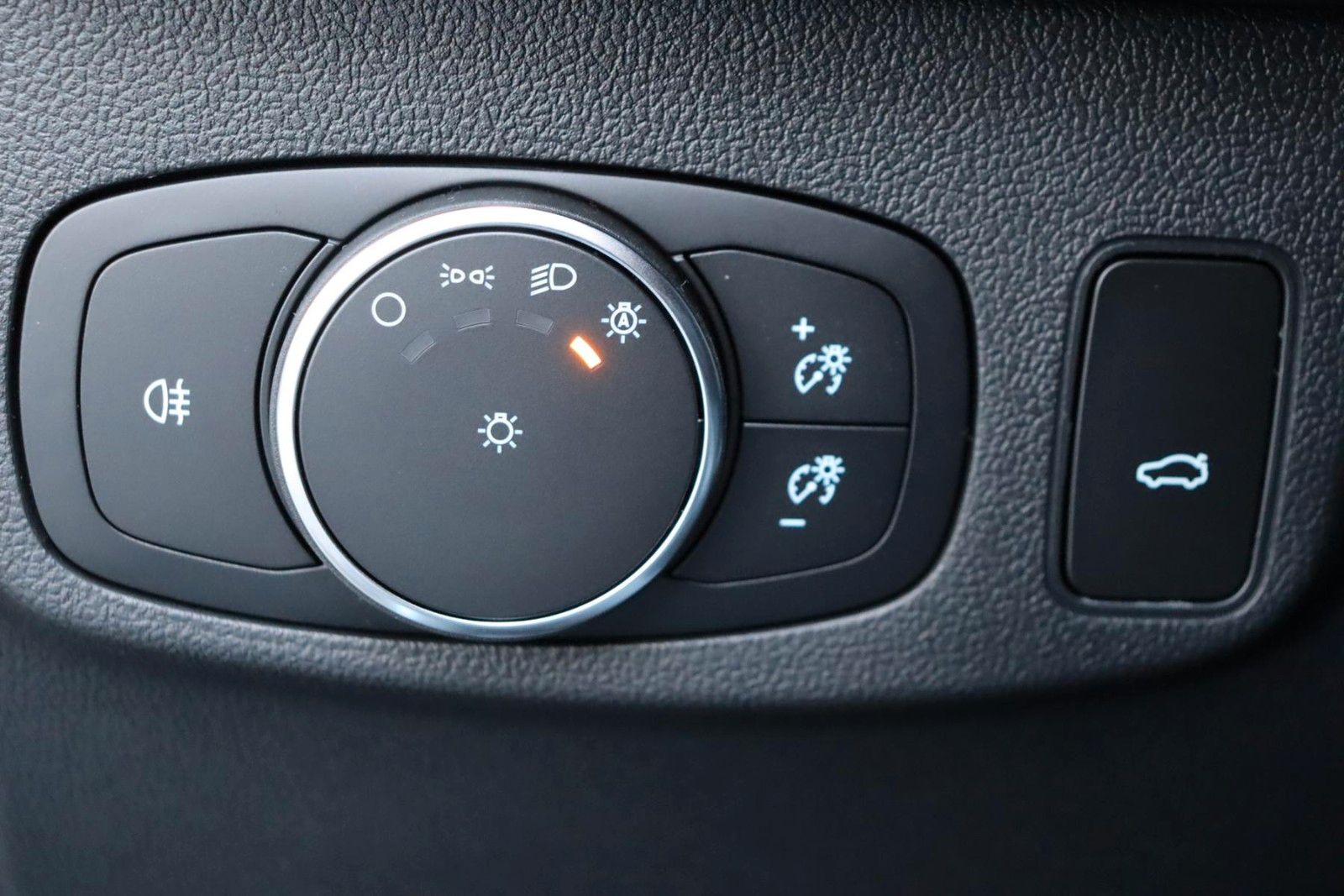 Ford Focus ST-Line X 1.0 Matrix LED 4,99% FIN*