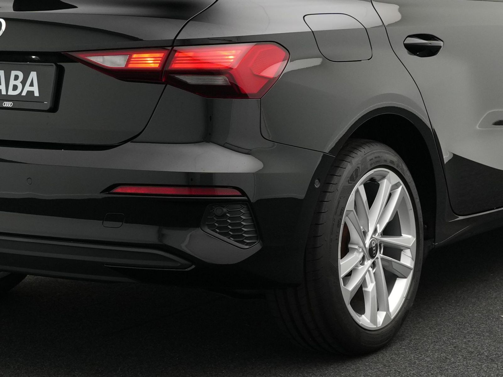 Audi A3 Sportback 40 TFSIe S tronic *VIRTUAL*LED*17''