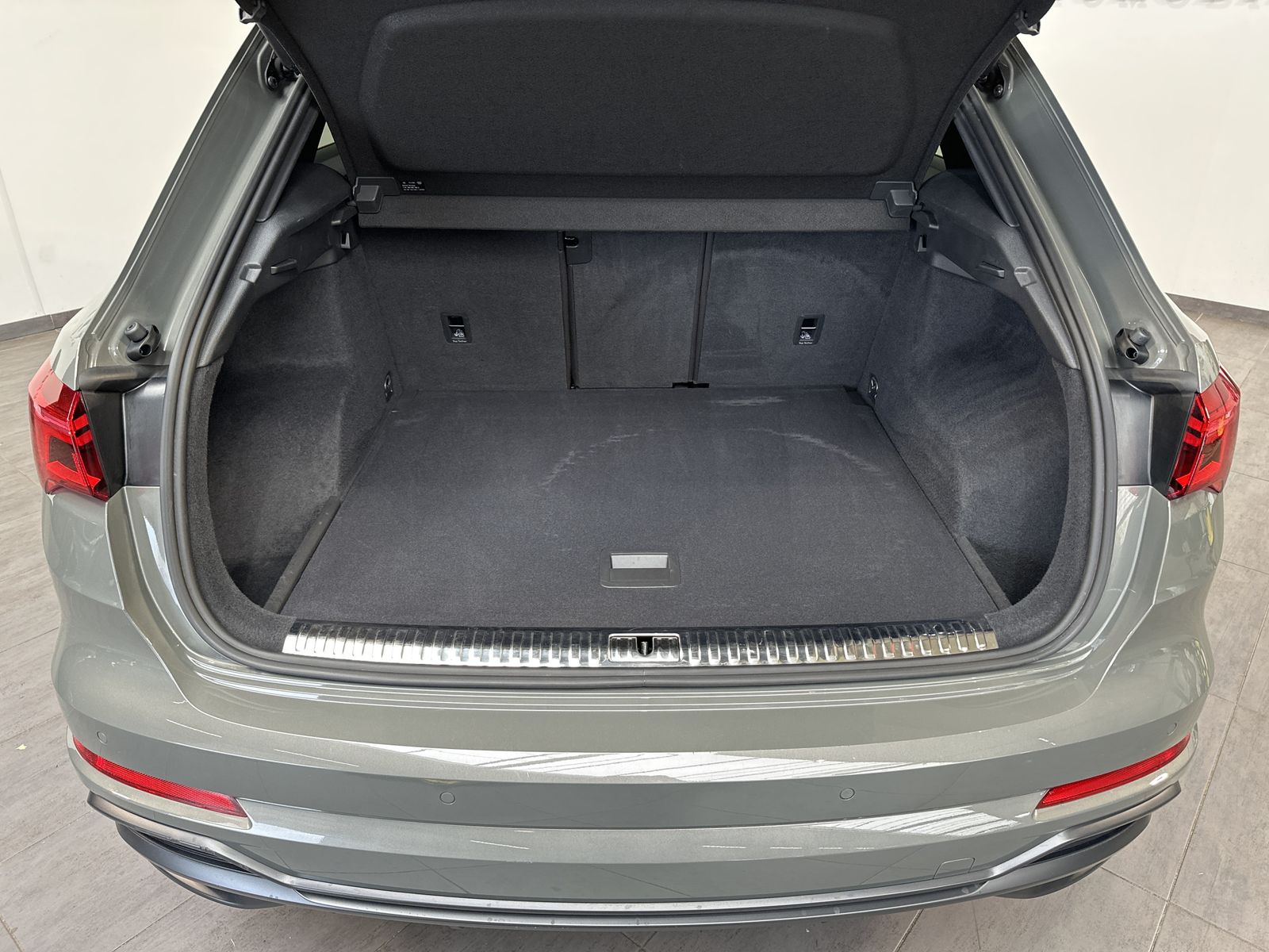 Audi Q3 40 TDI Quattro S-Line - Samsaru's Car Outlet