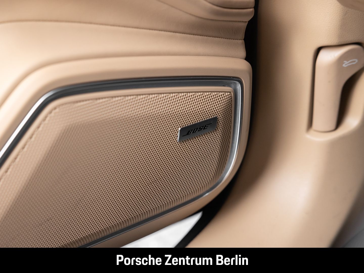 Porsche Panamera 4 E-Hybrid Sport Turismo Platinum Editi