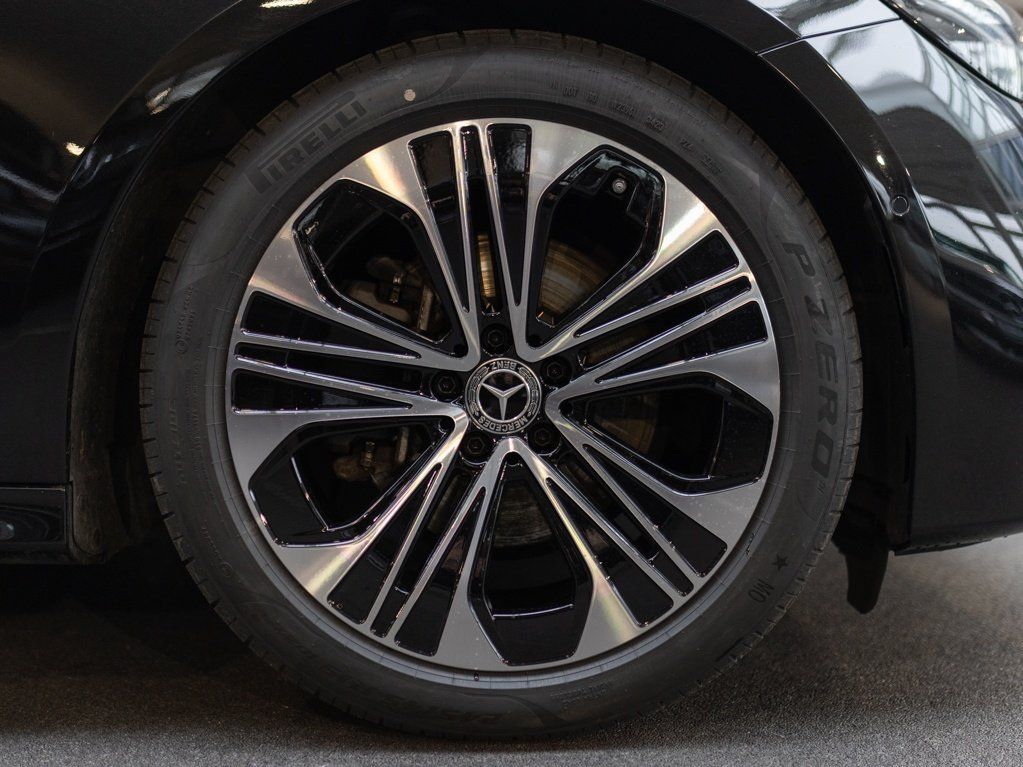 Mercedes-Benz E 220 d Avantgarde Advanced - Samsaru's Car Outlet