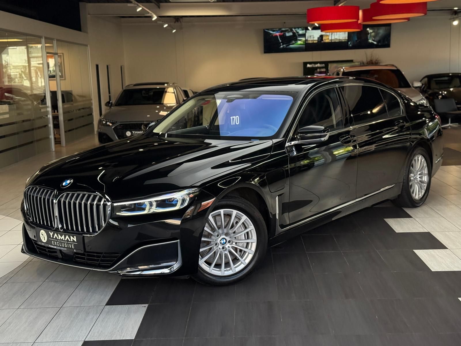 BMW 745e Lang*S-Dach*H&K*HuD*Massage*Softclose*3xTV