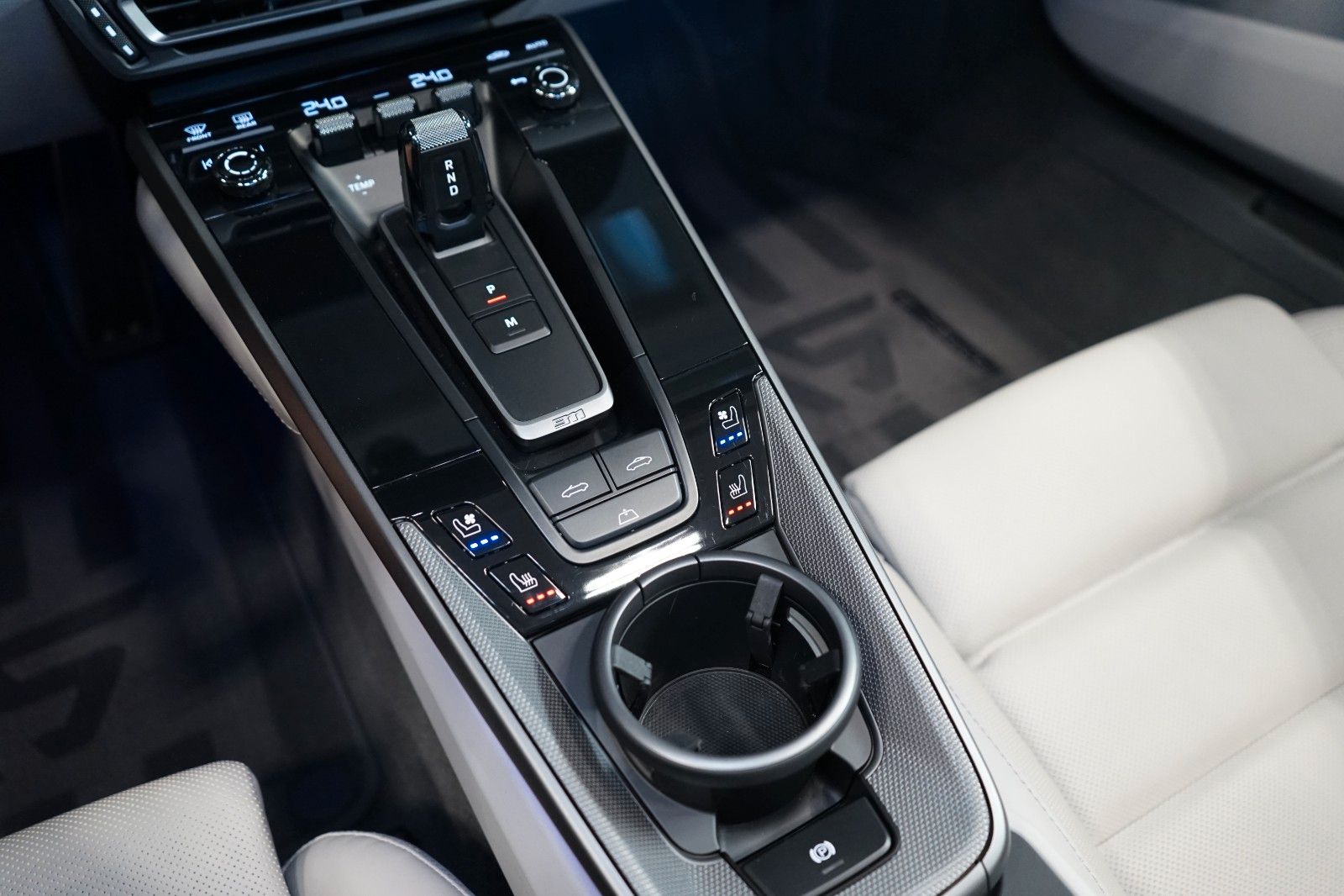 Porsche 4S*CABRIO*360*BOSE*EXCLUSIVE*PDLS+*143.636€NETTO