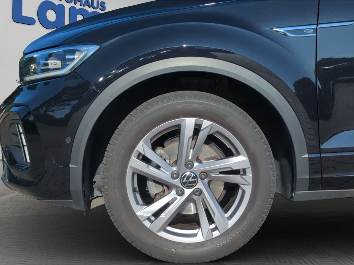Volkswagen T-Roc R-Line 1.0 TSI - Samsaru's Car Outlet