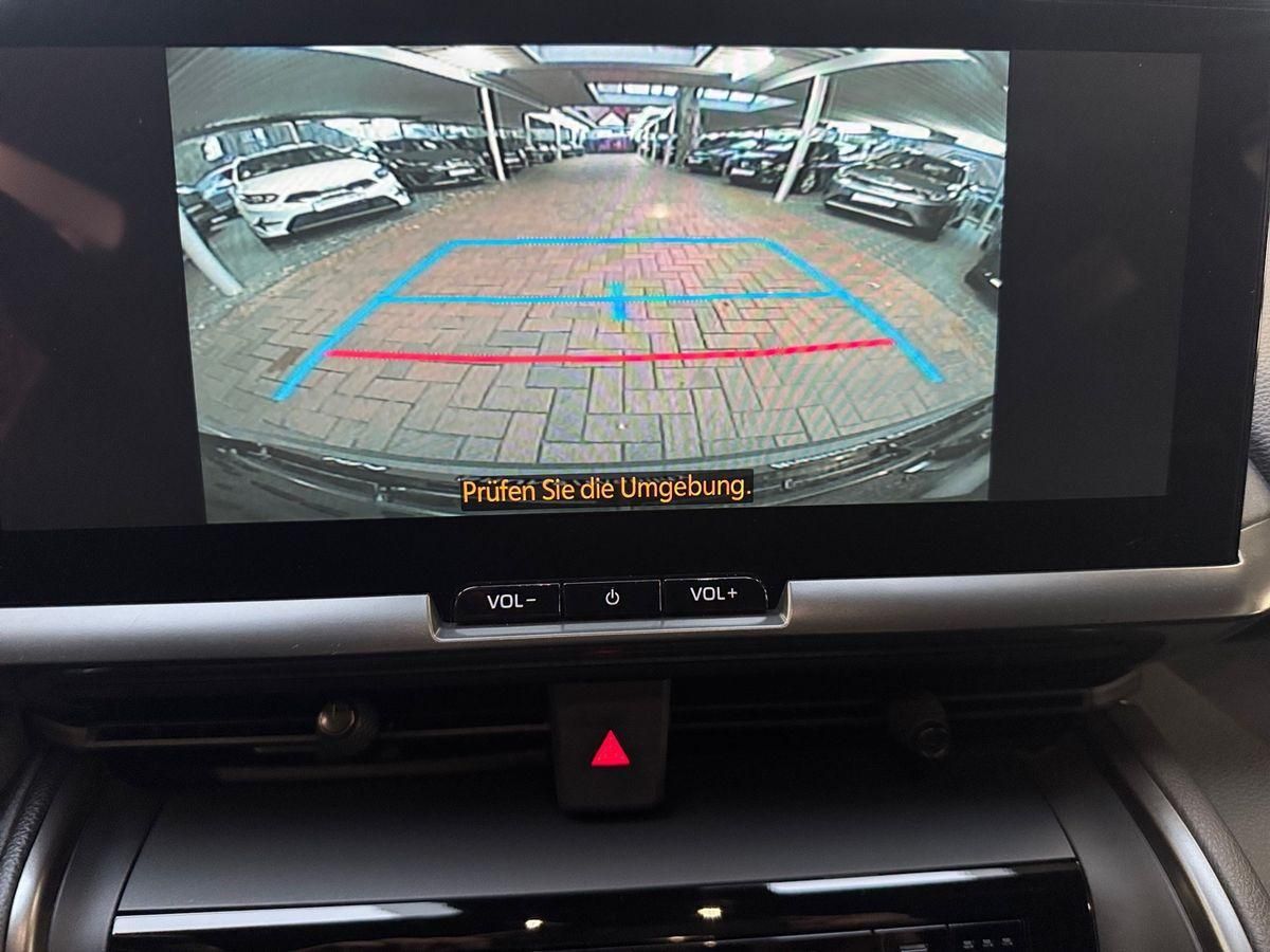 Toyota C-HR 1.8 Hybrid Team D + Technik-Paket el.Heckkl