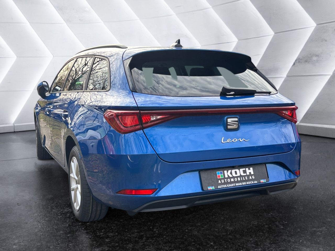 Seat Leon ST 1.5 eTSI DSG Road Edition AHK MATRIX