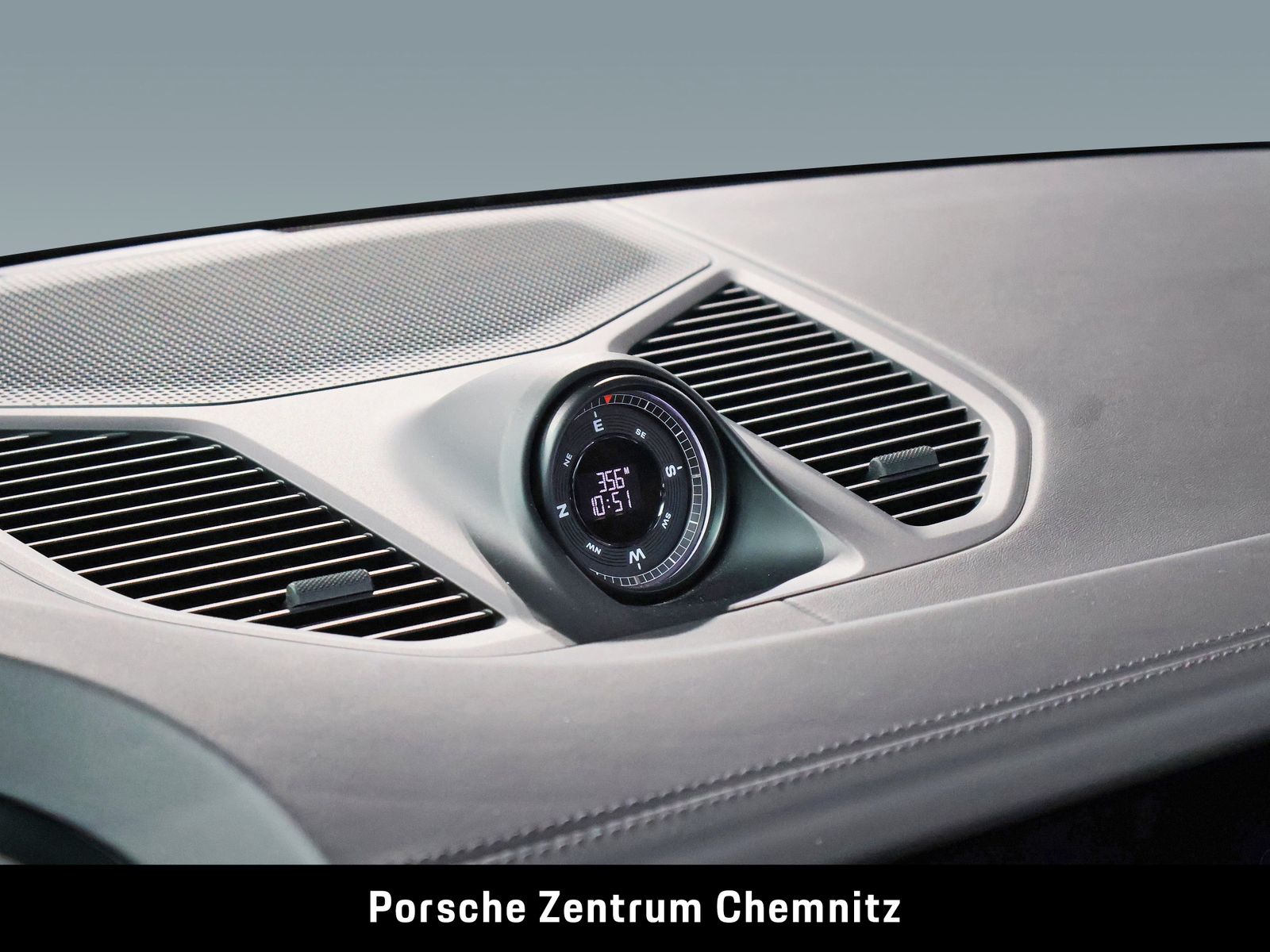Porsche Cayenne E-Hybrid Luft;Chrono;BOSE;AHZV