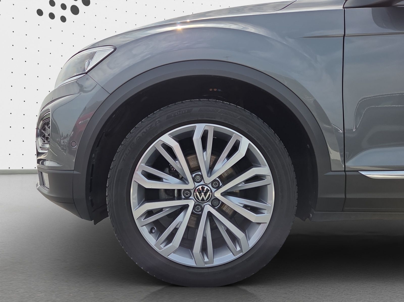 Volkswagen T-Roc 1.5 TSI DSG SPORT - Samsaru's Car Outlet