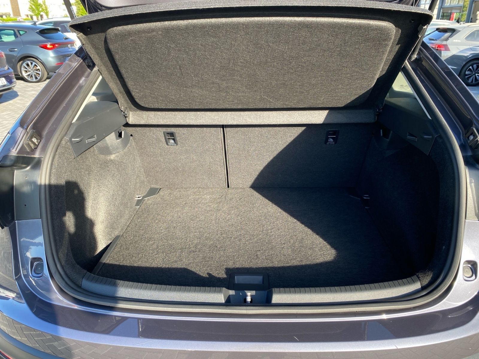 Volkswagen Taigo 1.0 TSI DSG Life - Samsaru's Car Outlet
