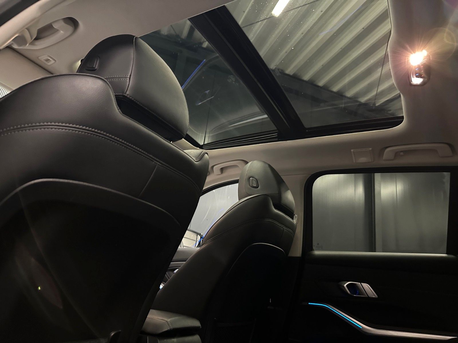 BMW 320d xDrive Sport Line - Samsaru's Car Outlet