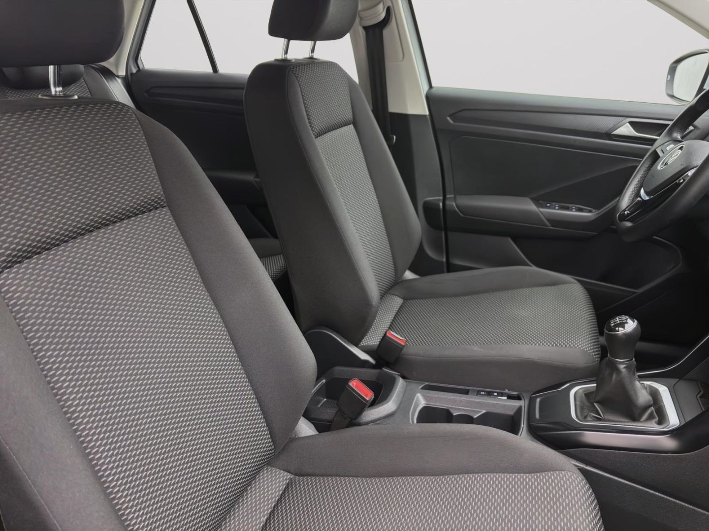 Volkswagen T-Roc 1.0 TSI - Samsaru's Car Outlet