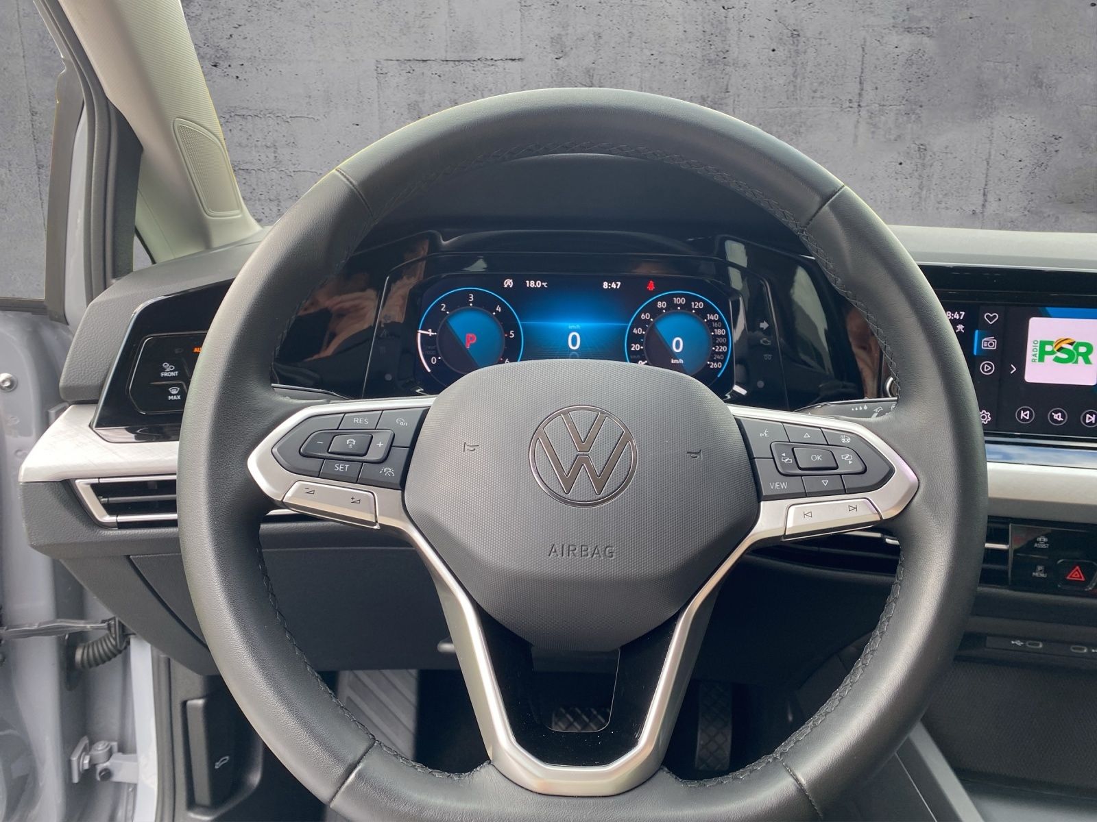 Volkswagen T-Roc United 1.5TSI DSG - Samsaru's Car Outlet