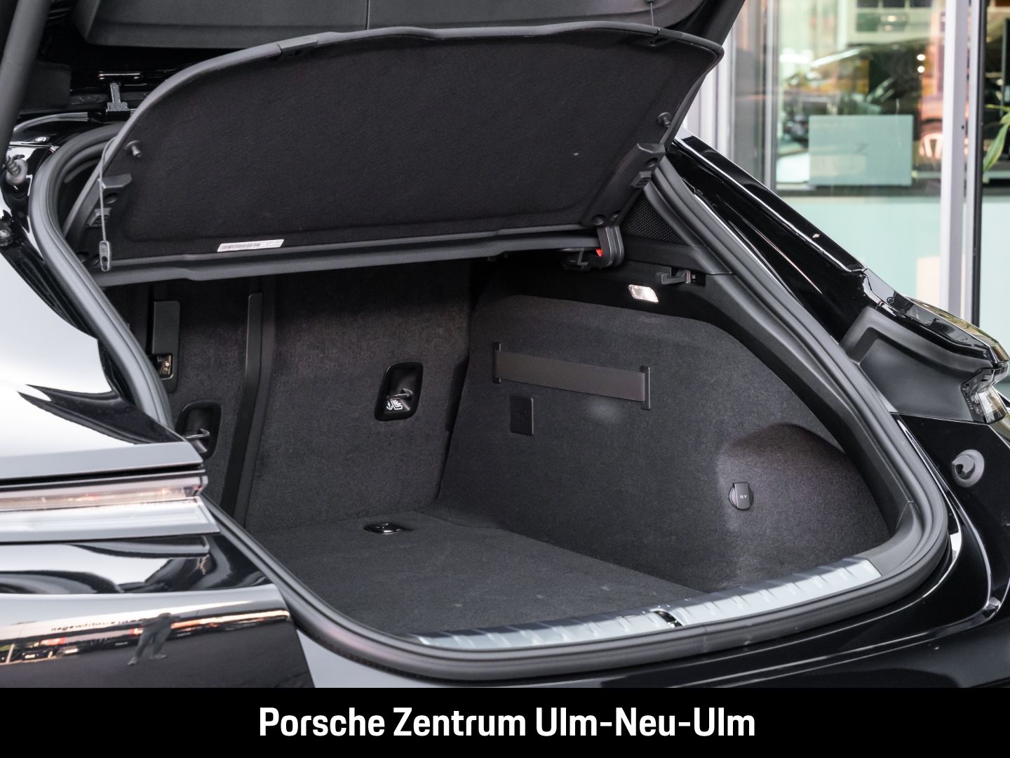 Porsche Taycan 4 Cross Turismo HD-Matrix ACC BOSE 20-Zol