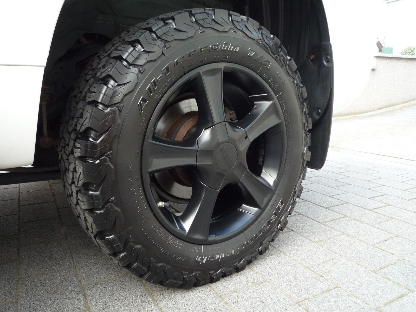 Toyota Land Cruiser Comfort/TEMPO/STHZ/AHK/RFK/NAV/1.HD