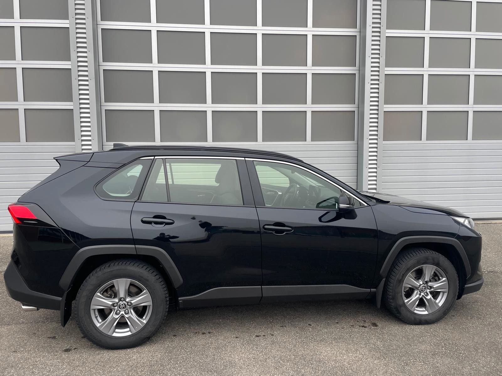 Toyota RAV 4 Comfort, ACC, LED, Virtual, 4x4, Garantie