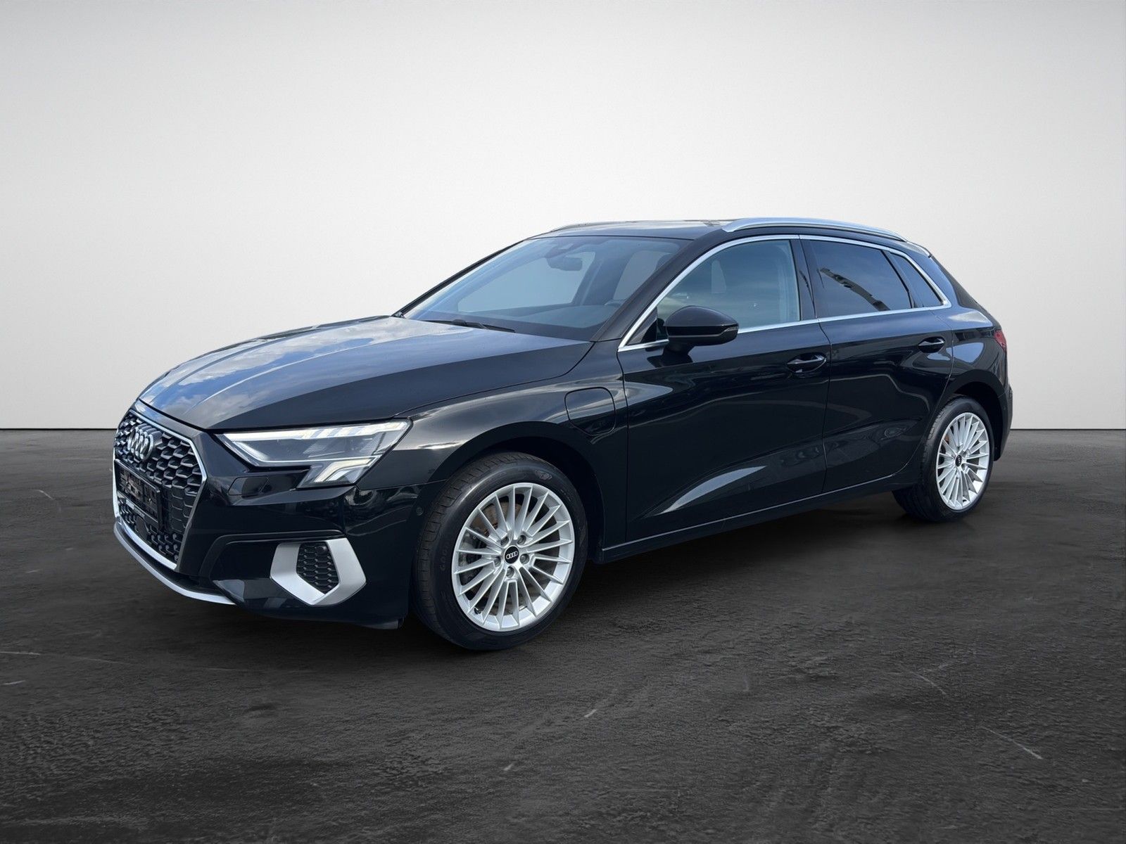 Audi A3 Sportback 40 TFSI e S tronic advanced  AHK LE