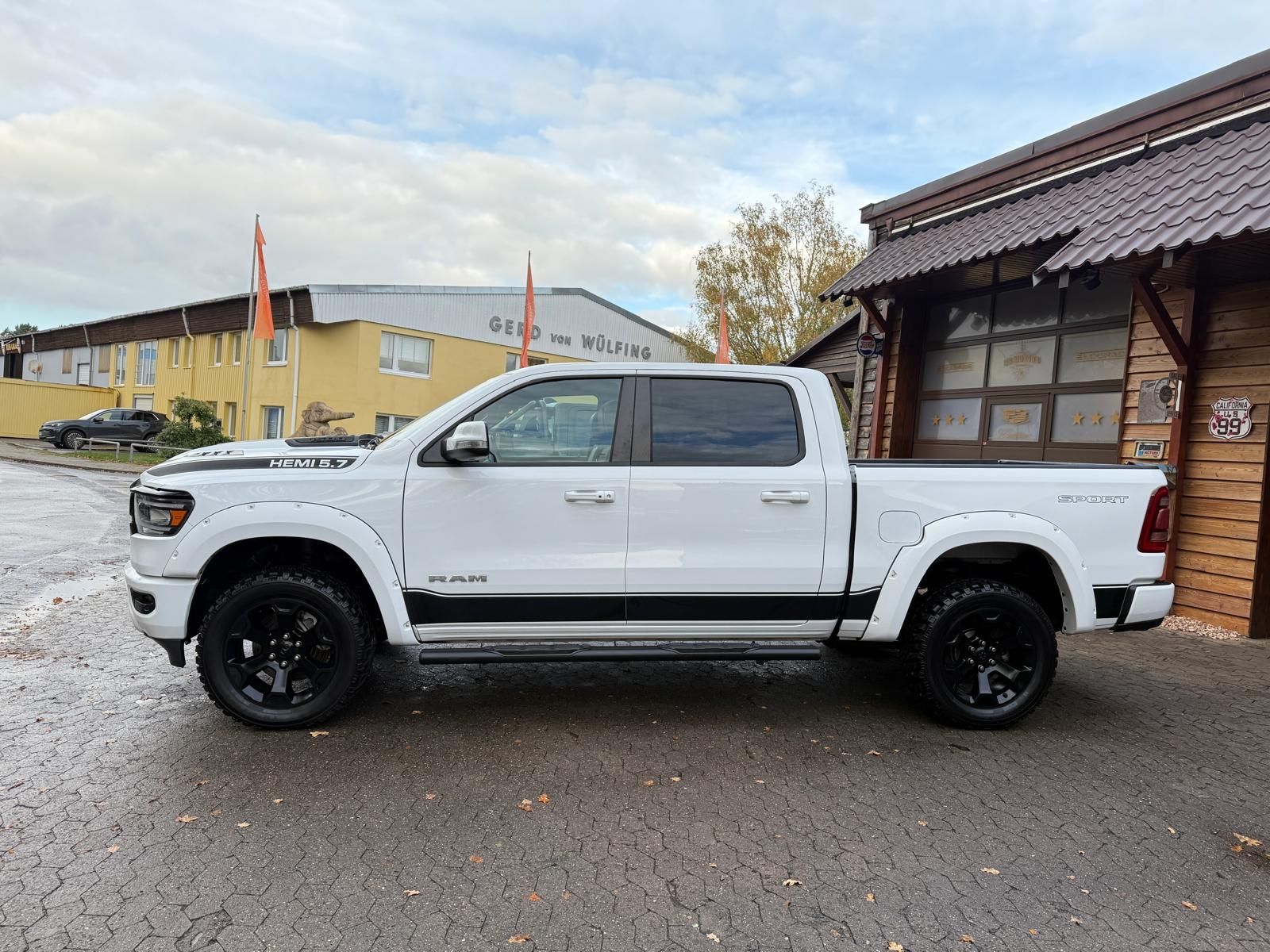 Dodge LPG*GT*SPORT*12"RADIO*PANO*OFFROAD*BÜGEL*