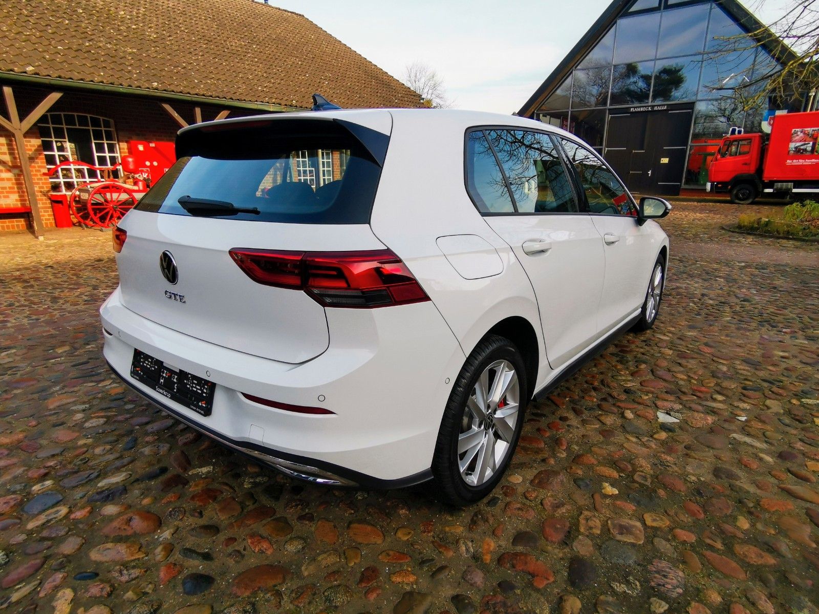 Volkswagen Golf VIII GTE Hybrid - Samsaru's Car Outlet
