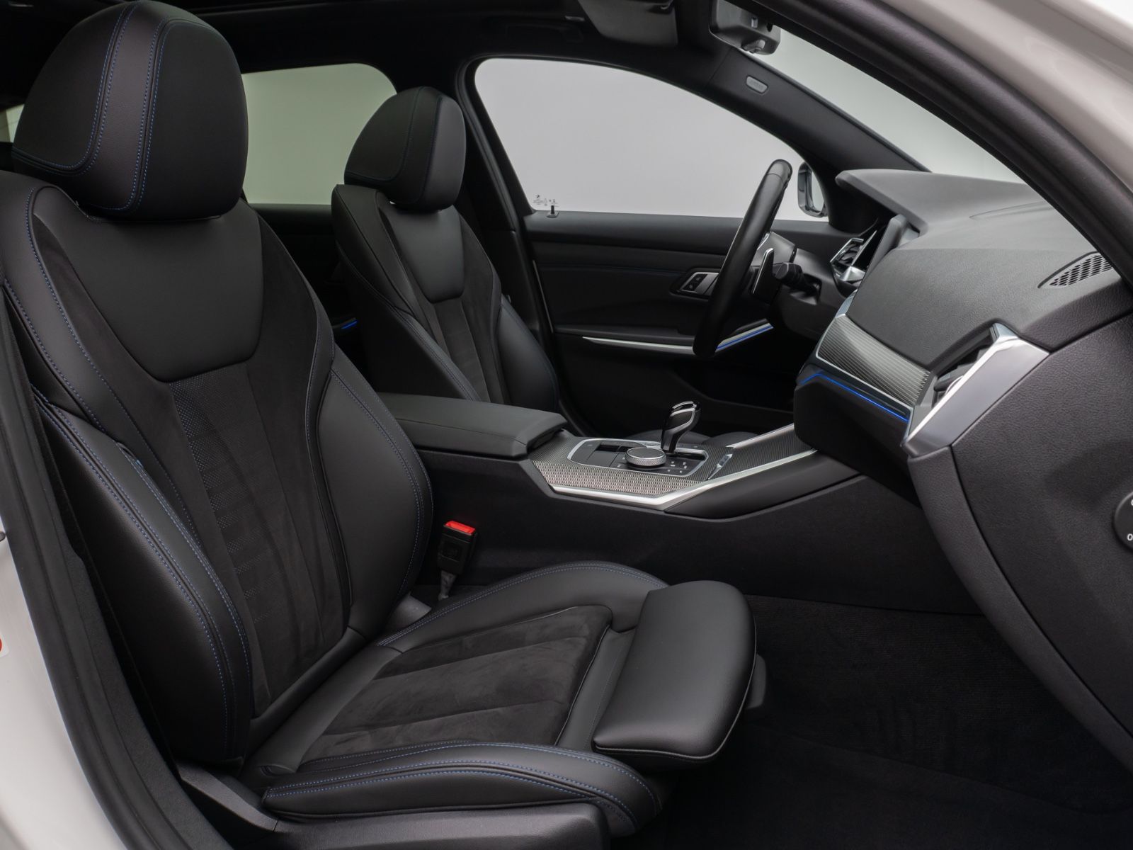 BMW 320d M Sport - Samsaru's Car Outlet