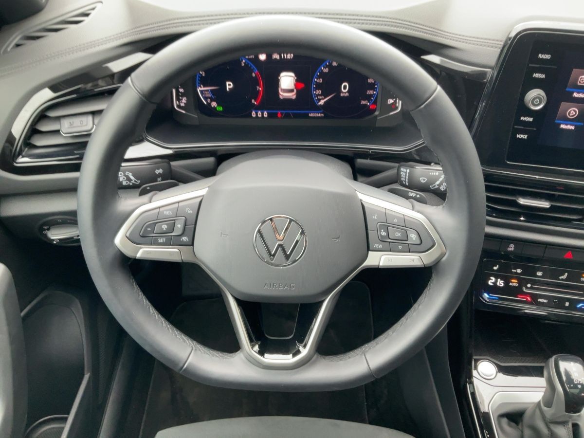 Volkswagen T-Roc 1.5 TSI DSG STYLE - Samsaru's Car Outlet