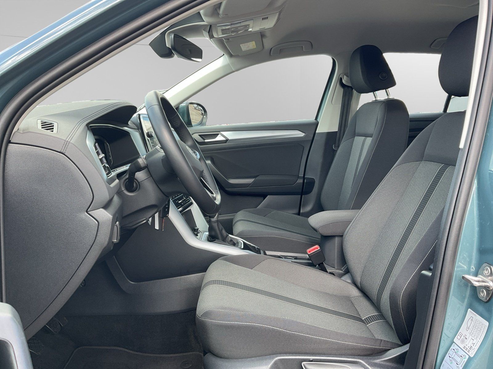 Volkswagen T-Roc 1.0 TSI Life - Samsaru's Car Outlet