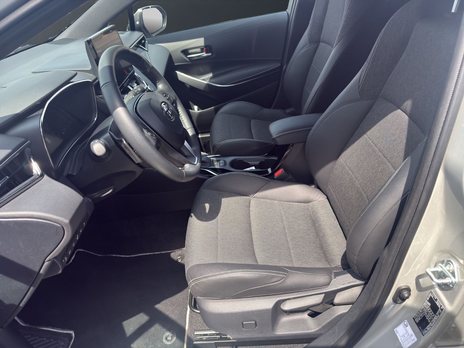 Toyota Corolla 2,0 Hybrid Team D *TECHNIK PAKET*