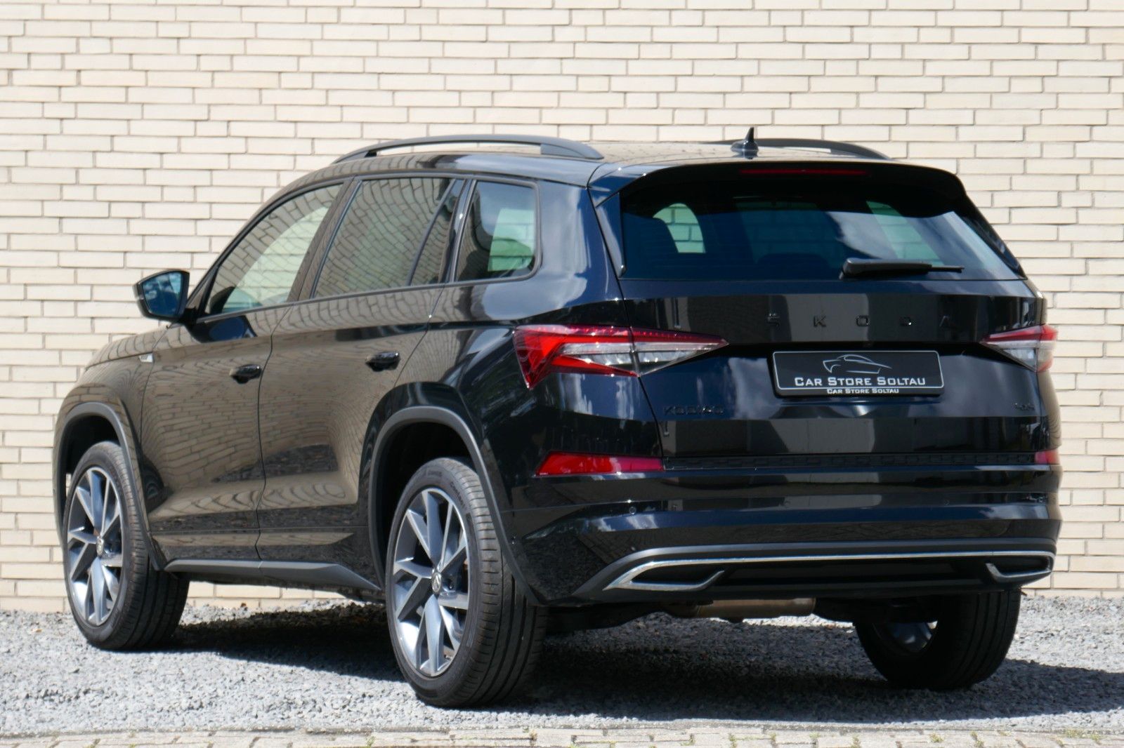 Skoda Kodiaq Sportline 4x4 Pano 360Cam Standheiz. AHK