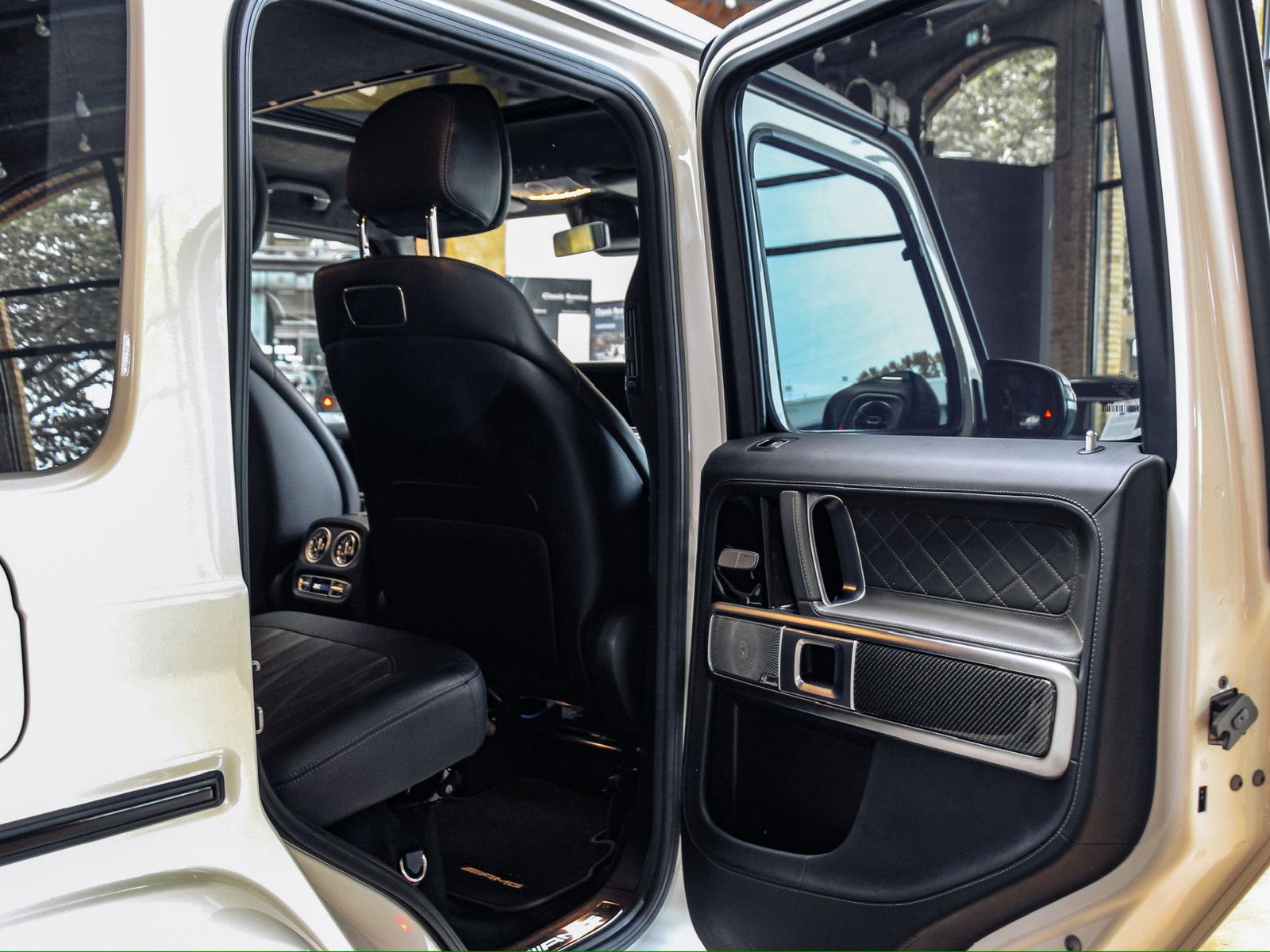 Mercedes-Benz G 63 AMG - Samsaru's Car Outlet