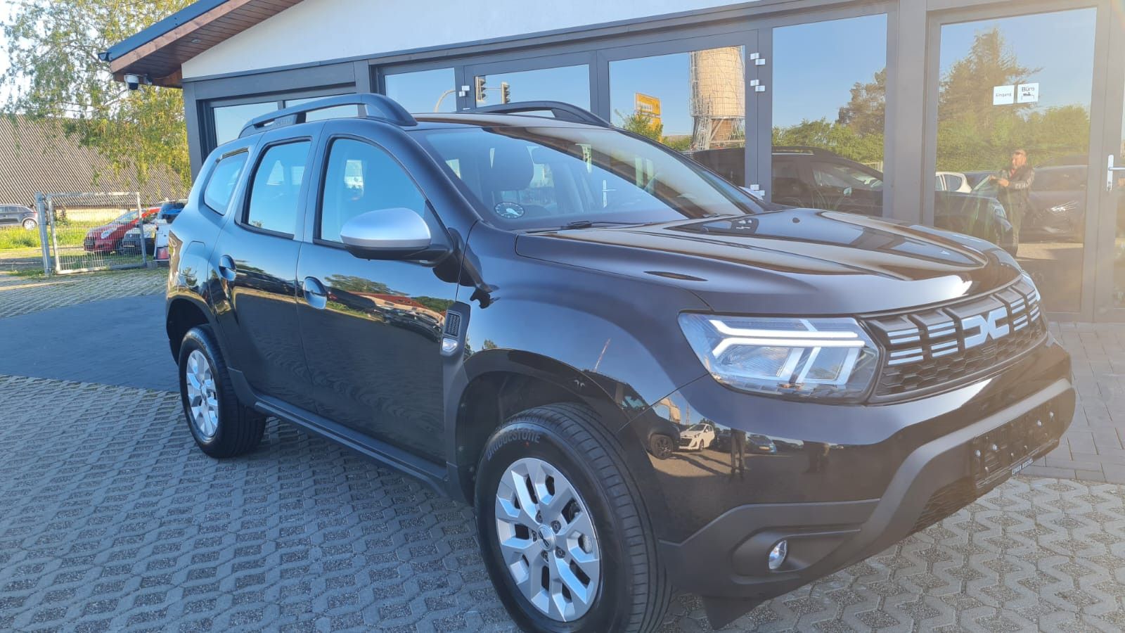 Dacia Duster II Expression - Samsaru's Car Outlet