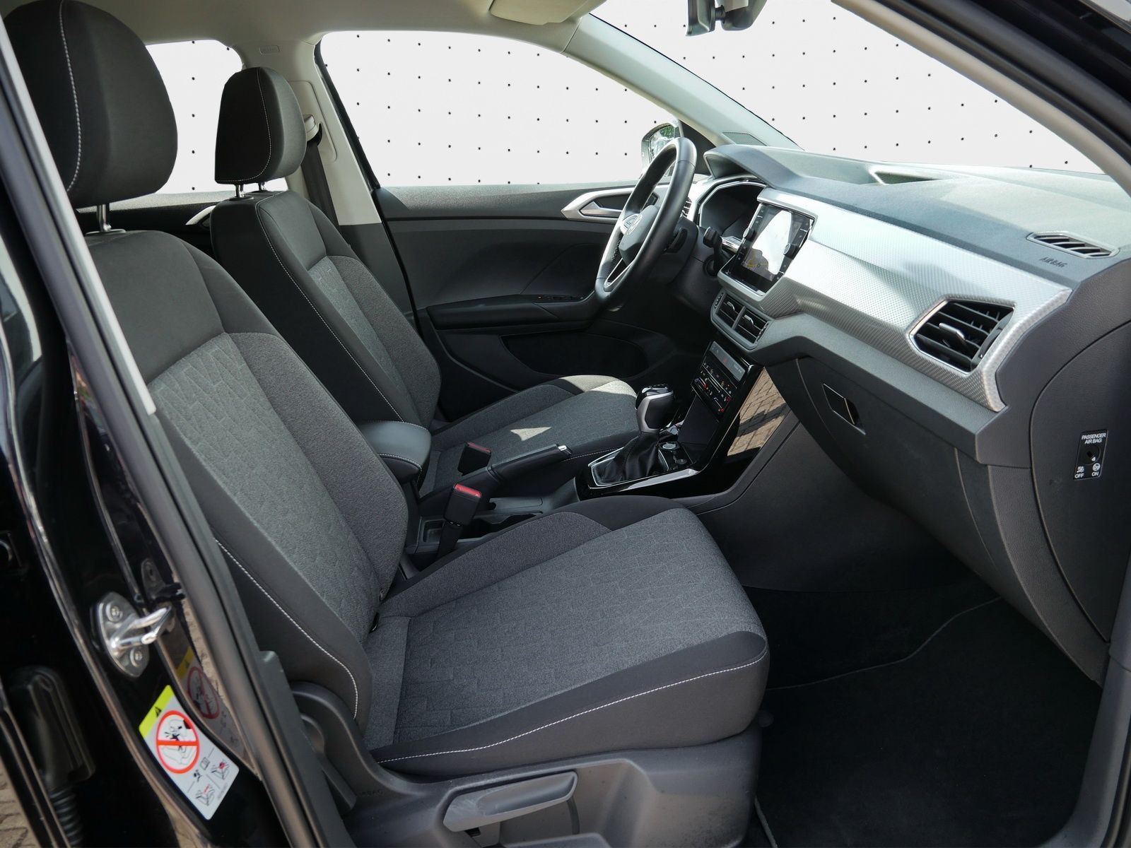 Volkswagen T-Cross Life Move 1.0 TSI - Samsaru's Car Outlet