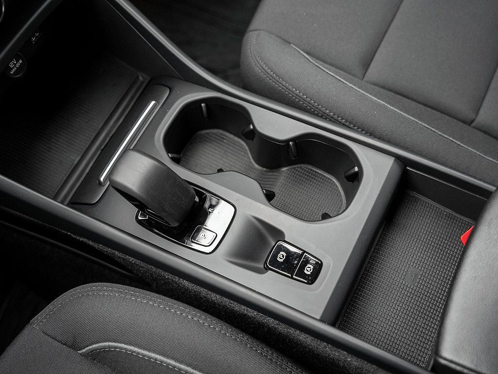 Volvo XC40 T4 Recharge Inscription Expression